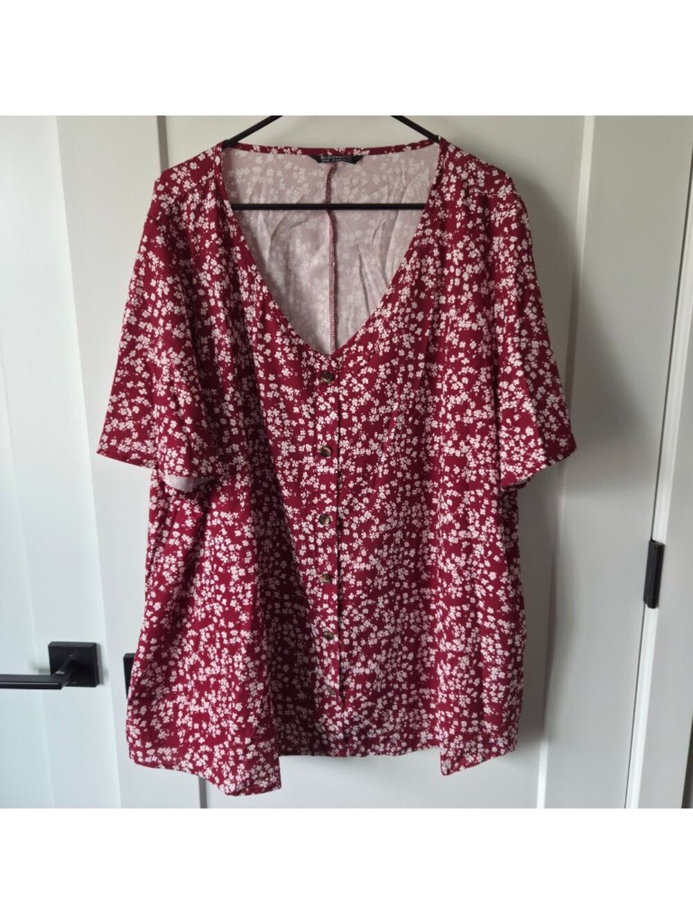 Bloomchic Womens Floral Button Front Short Sleeve Blouse Plus Size 22-24